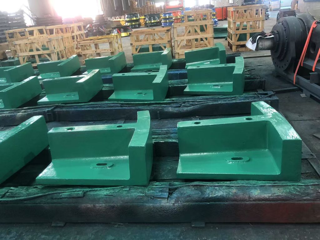 Painted SAG mill liner castings ready for shipment — QM Mill Liners